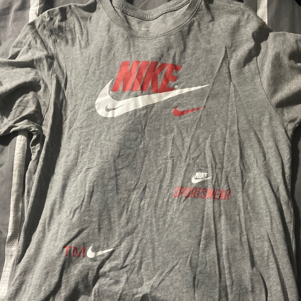 Nike light grey vintage size medium
